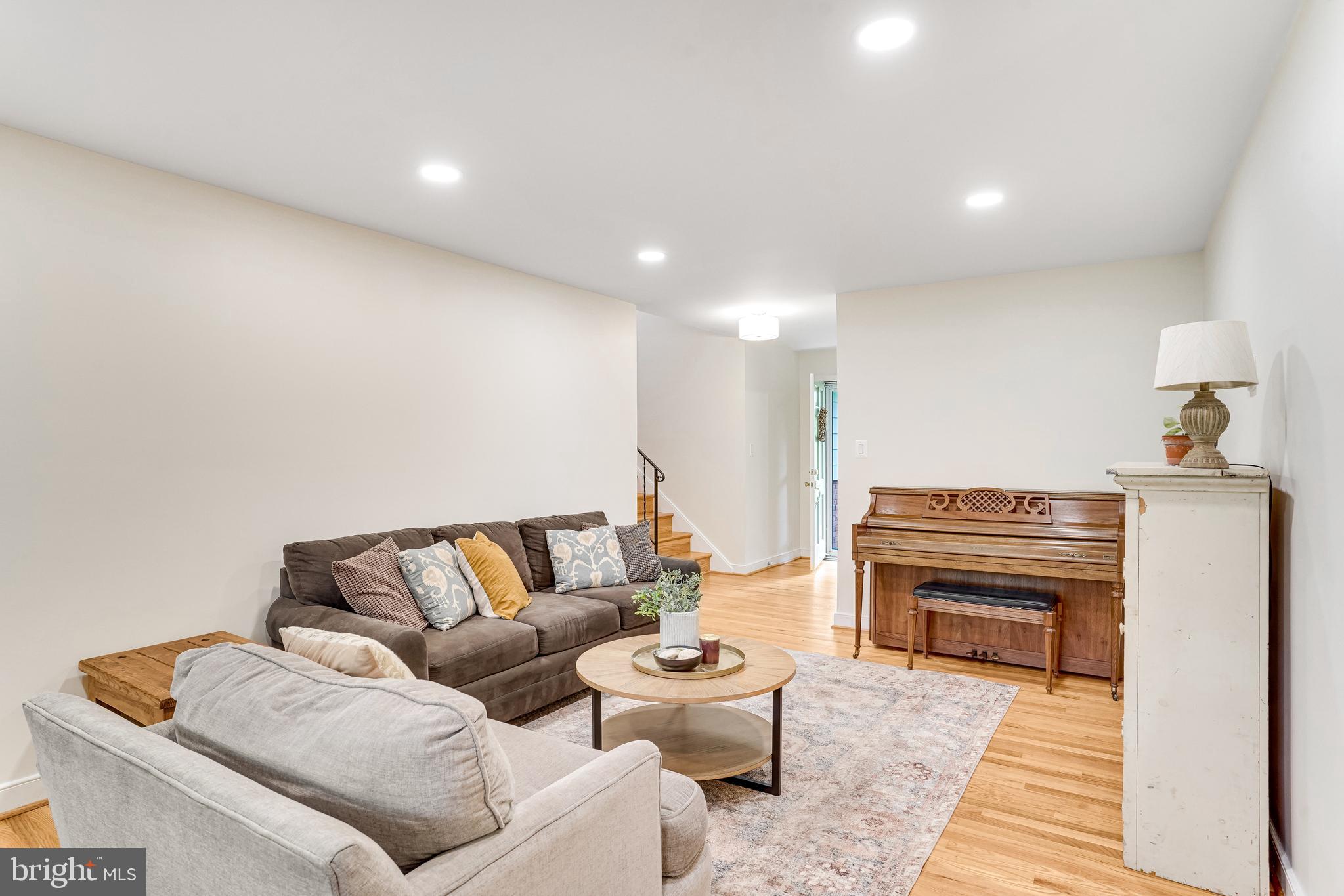 3402 ALBION COURT