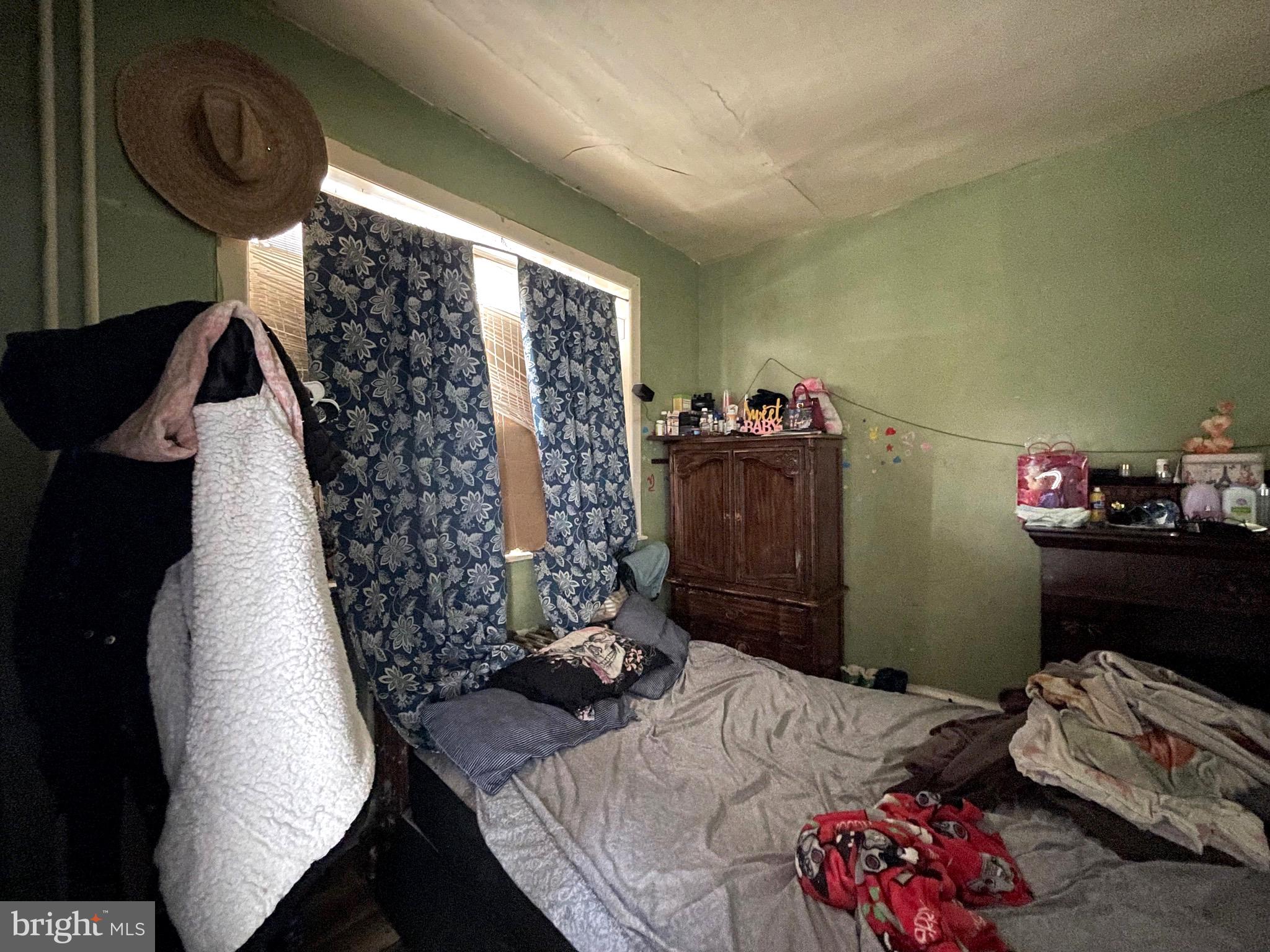 WEST PHILADELPHIA - Residential