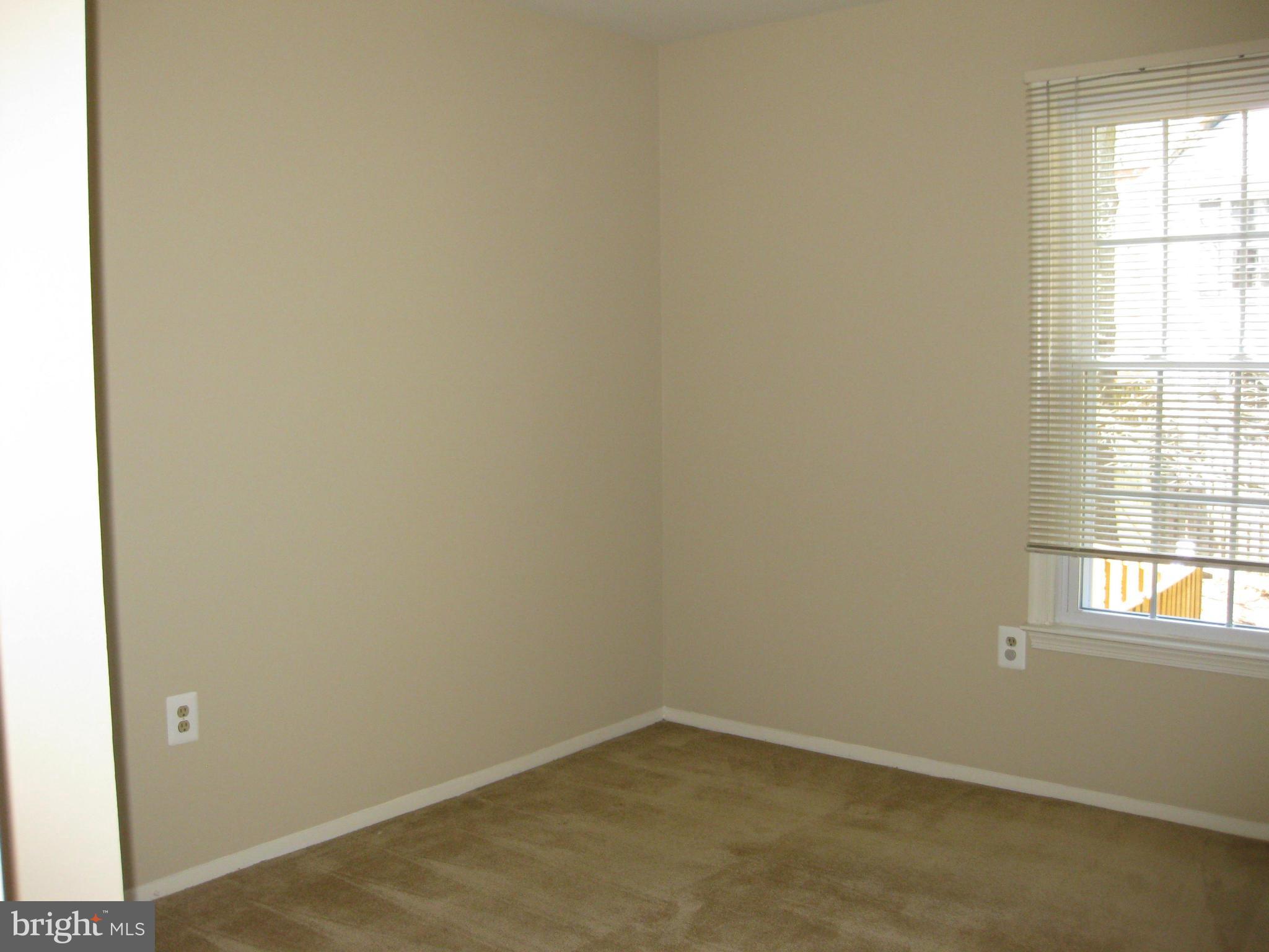 DEEPWOOD - Residential Lease