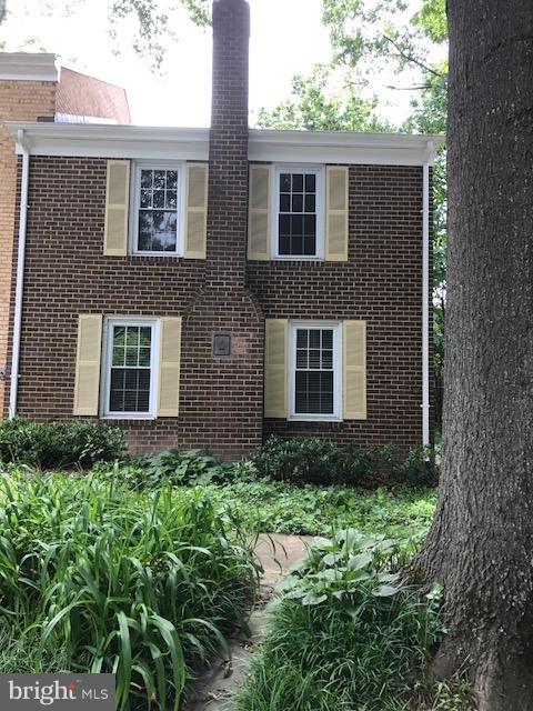 DEEPWOOD - Residential Lease