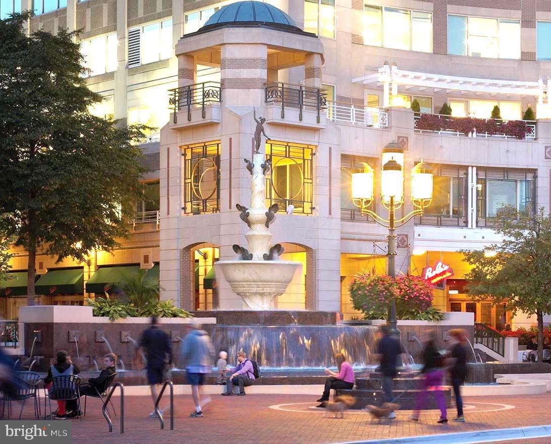 DEEPWOOD - Residential Lease