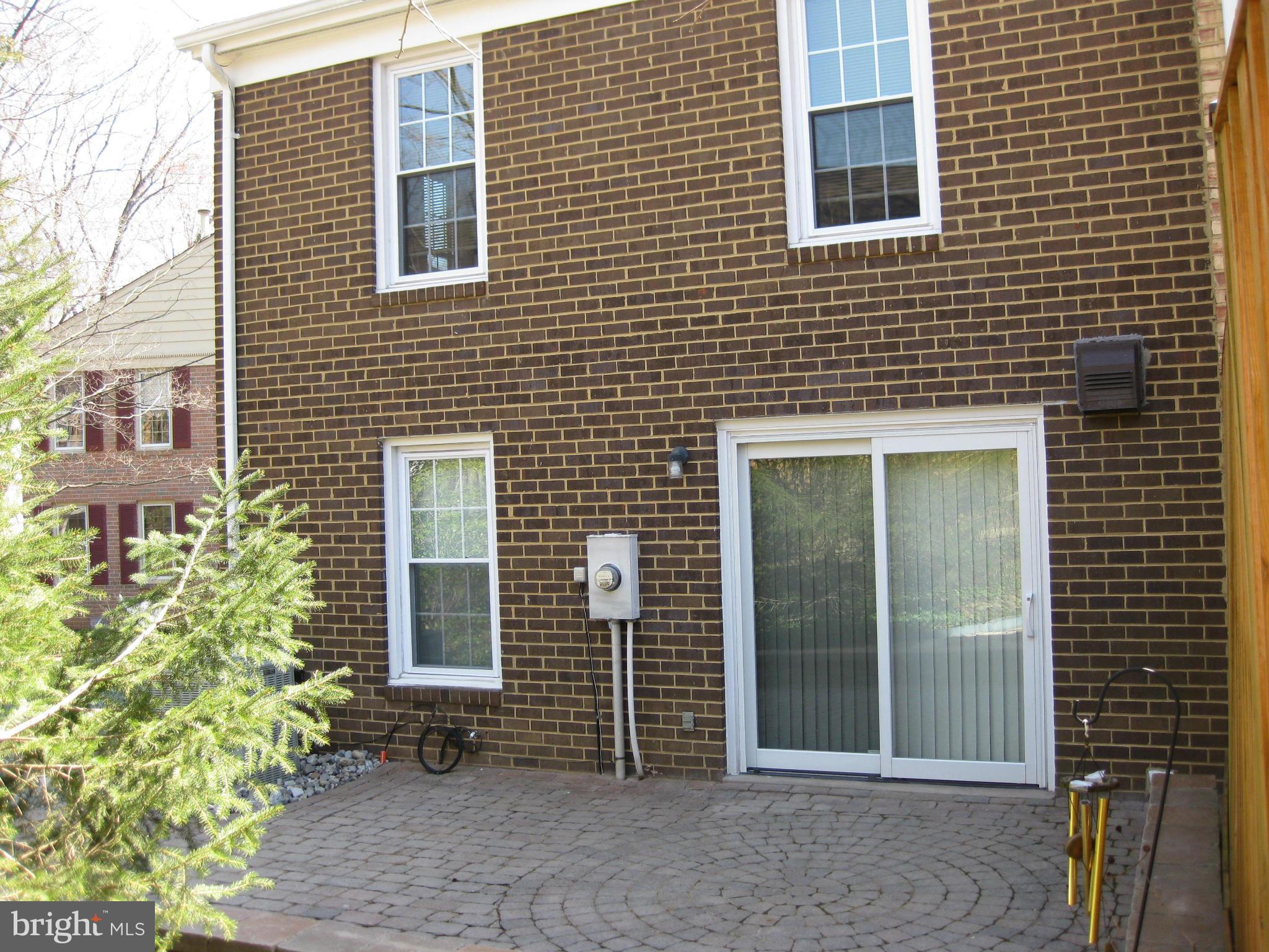 DEEPWOOD - Residential Lease