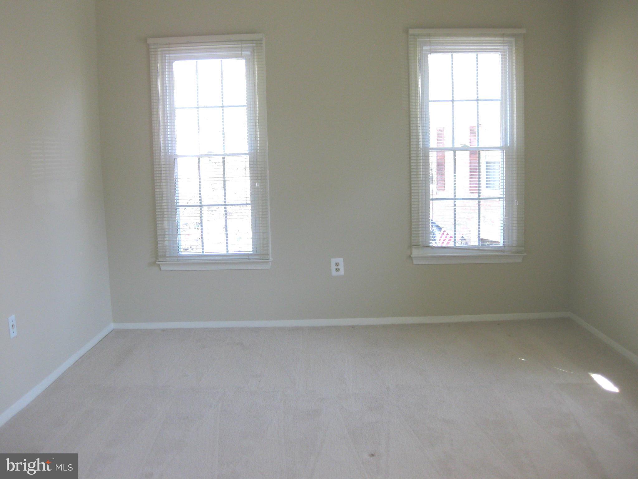 DEEPWOOD - Residential Lease