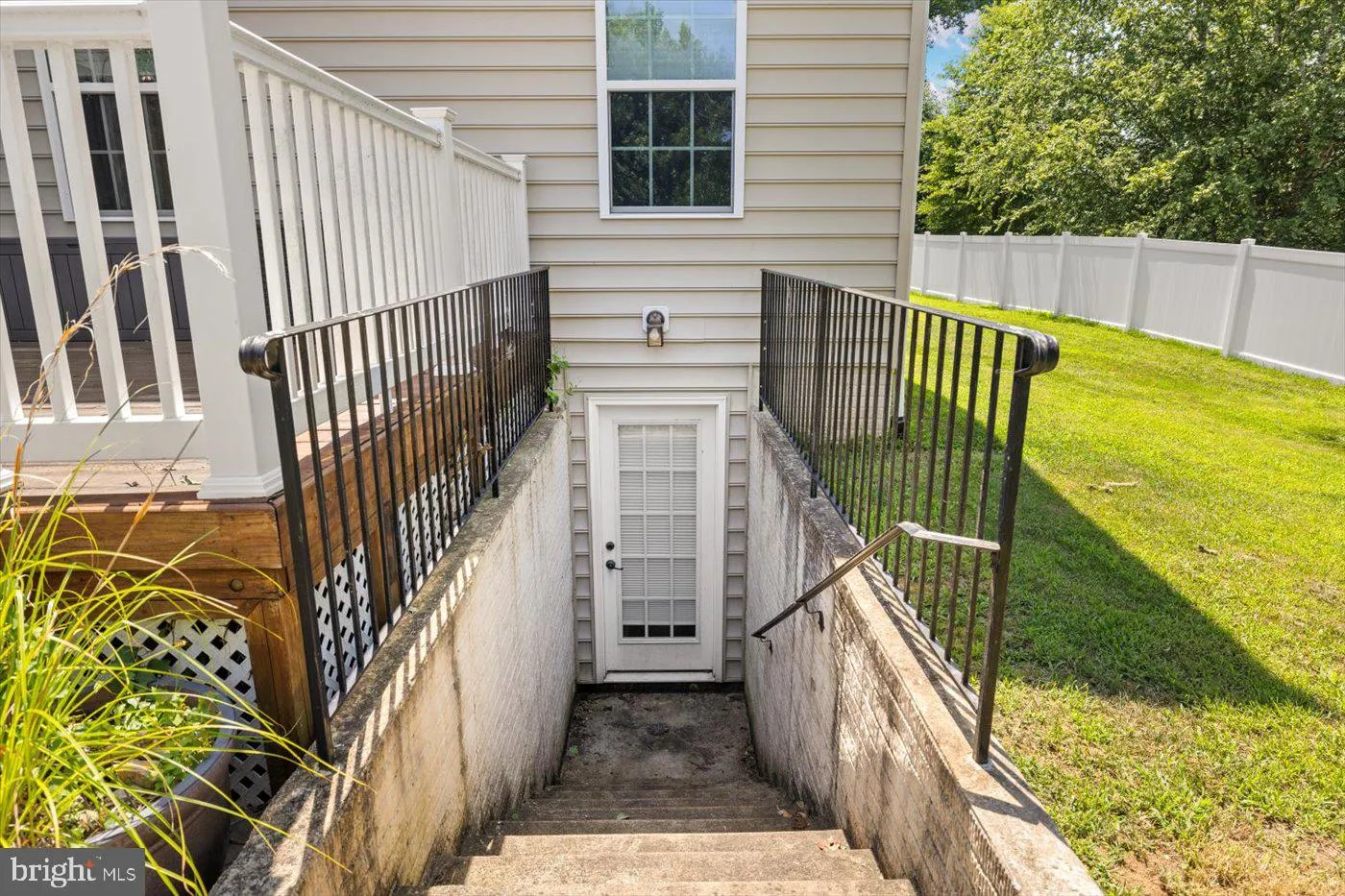 Stafford, Virginia 22556, United States, 5 Bedrooms Bedrooms, ,4 BathroomsBathrooms,Residential,Active,160882