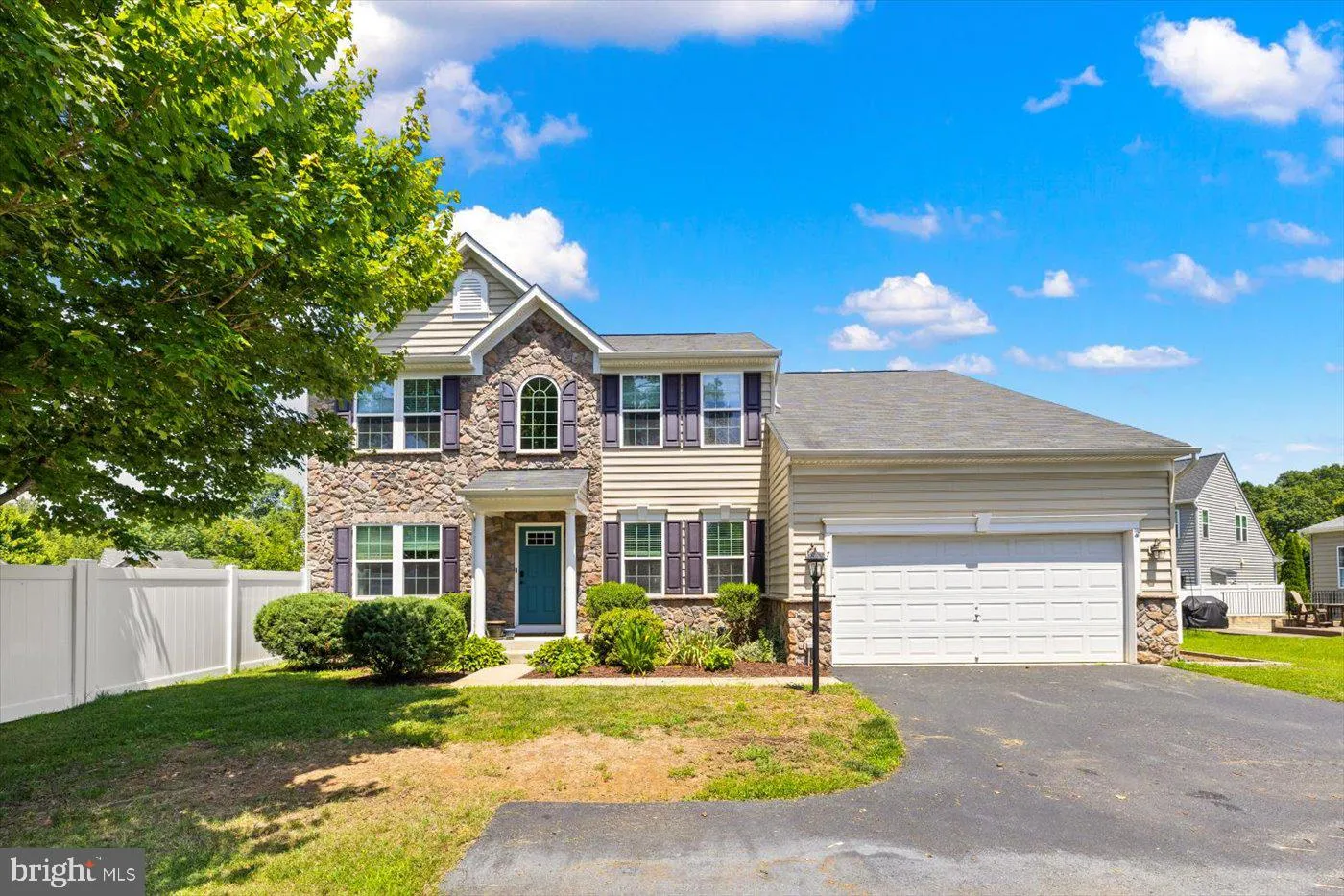 Stafford, Virginia 22556, United States, 5 Bedrooms Bedrooms, ,4 BathroomsBathrooms,Residential,Active,160882