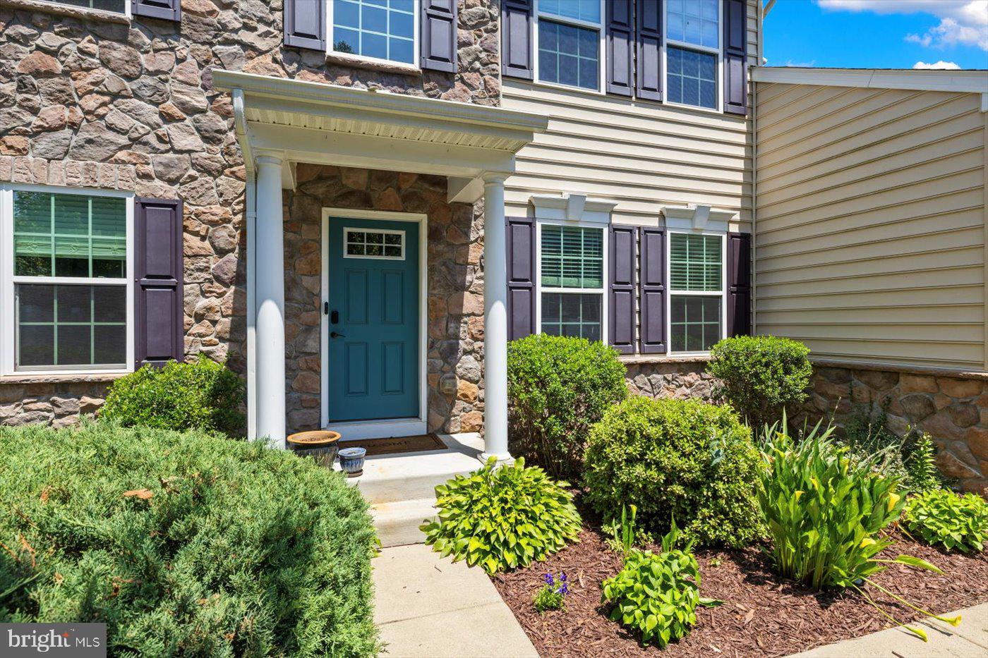7 KETTLEBROOK COURT