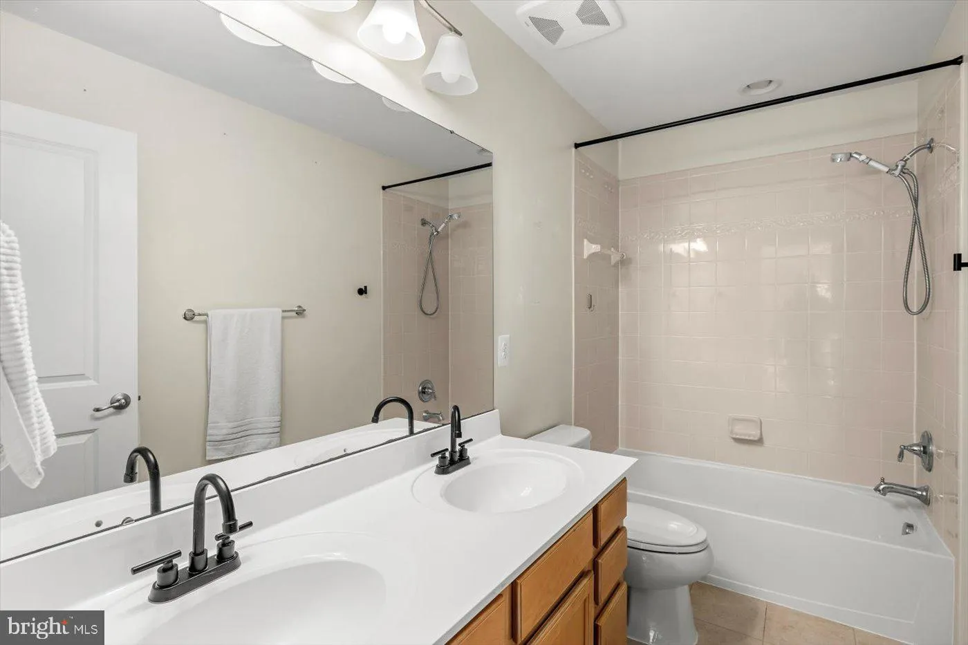 Stafford, Virginia 22556, United States, 5 Bedrooms Bedrooms, ,4 BathroomsBathrooms,Residential,Active,160882