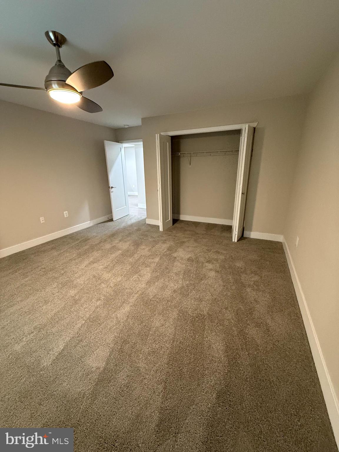 WILLOW GROVE - Residential Lease