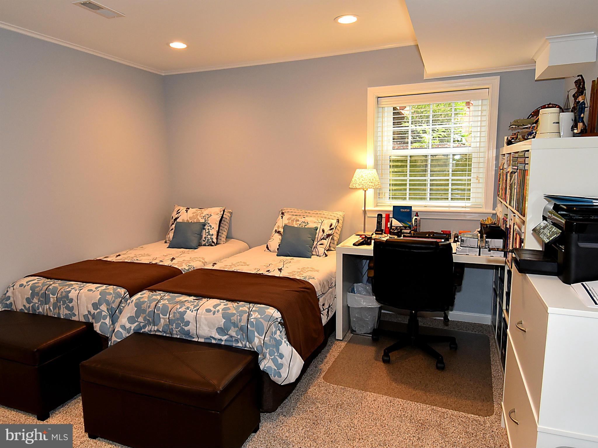 BUSH HILL WOODS - Residential Lease