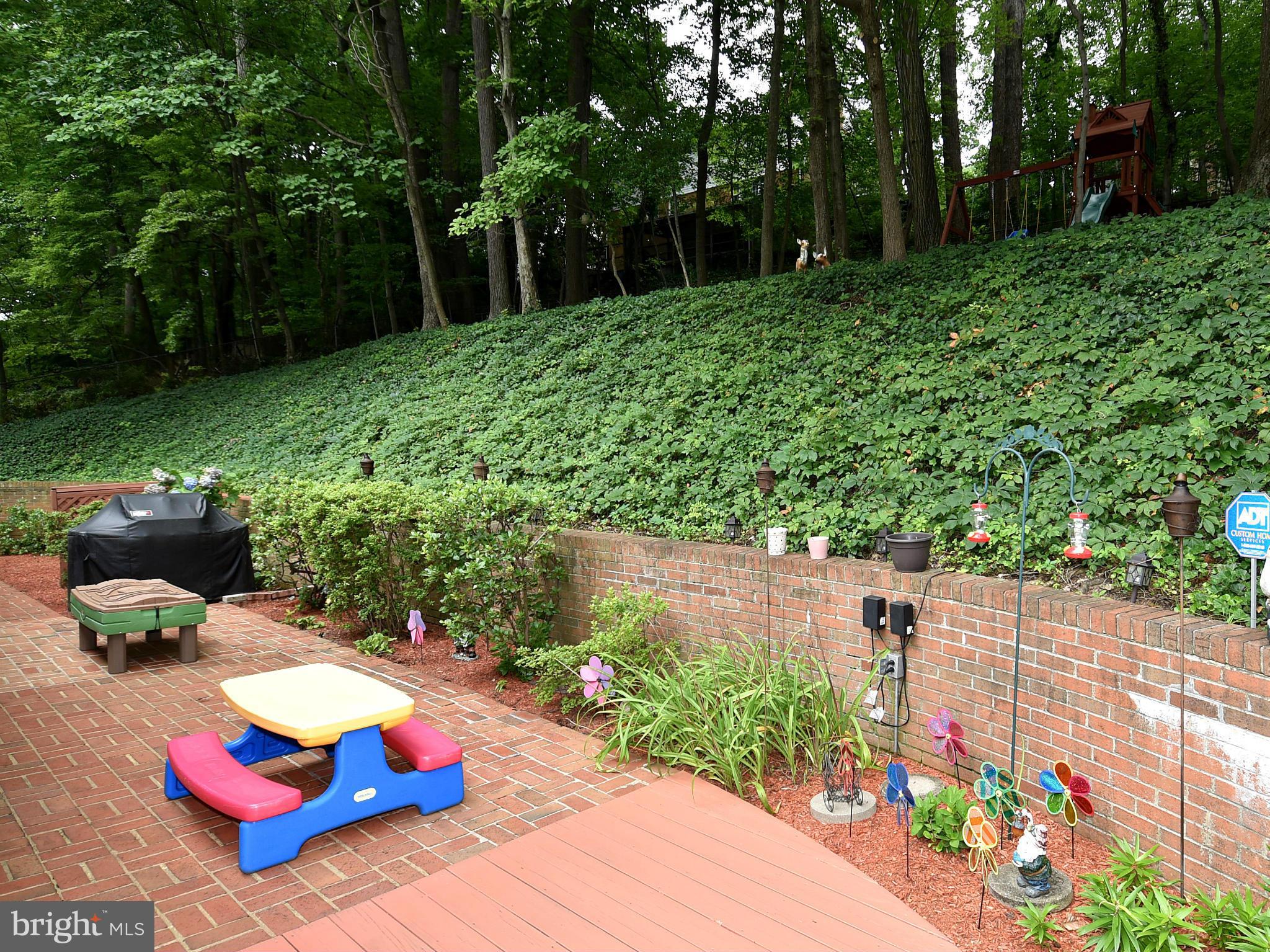 BUSH HILL WOODS - Residential Lease