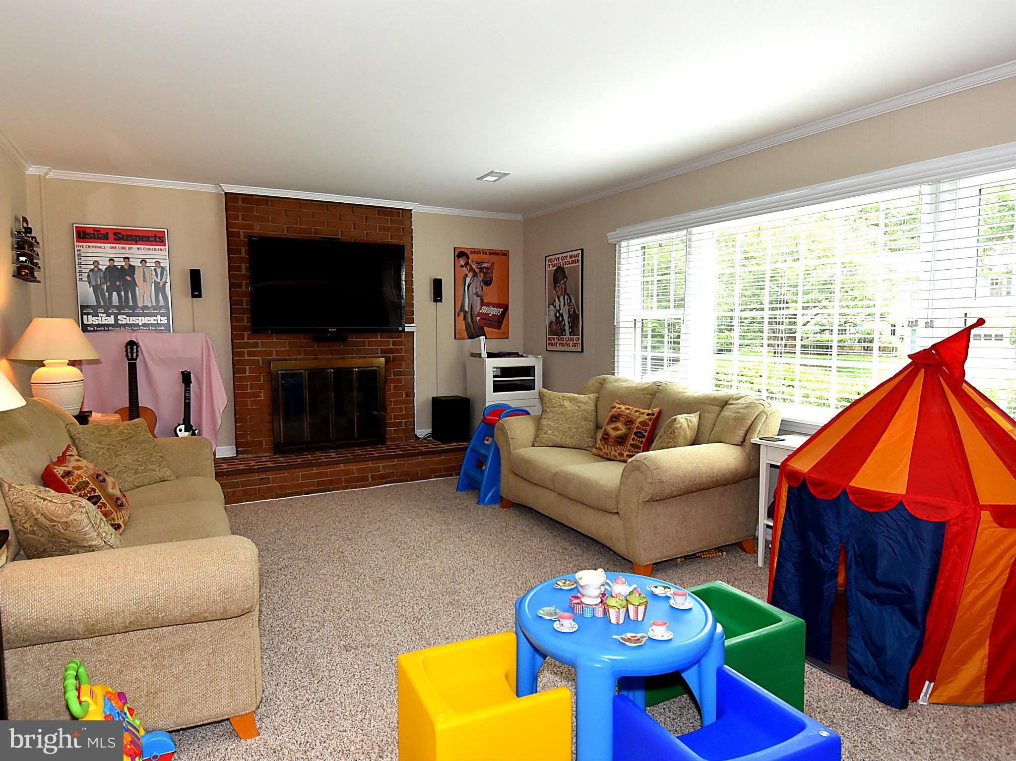 BUSH HILL WOODS - Residential Lease