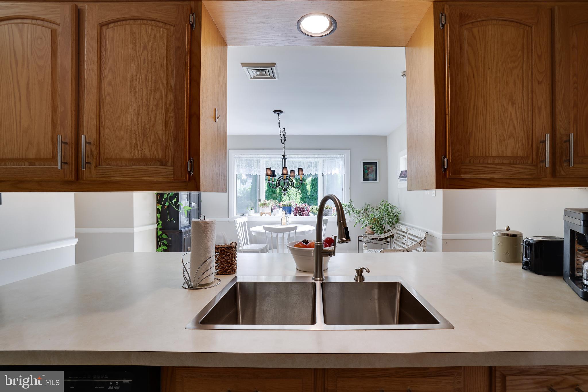 1280 OAK DRIVE