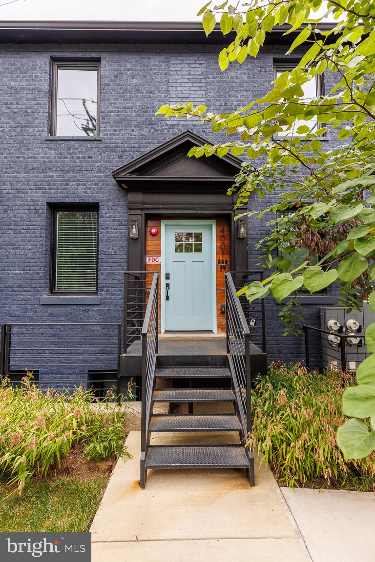 4001 7TH STREET NE 7