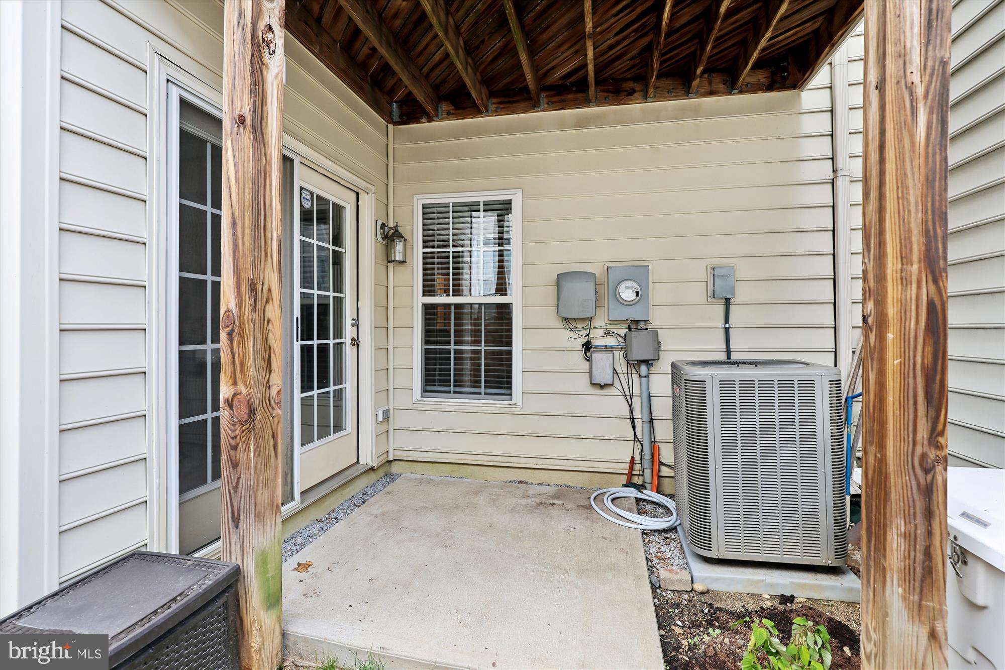 LORTON VALLEY NORTH - Residential Lease