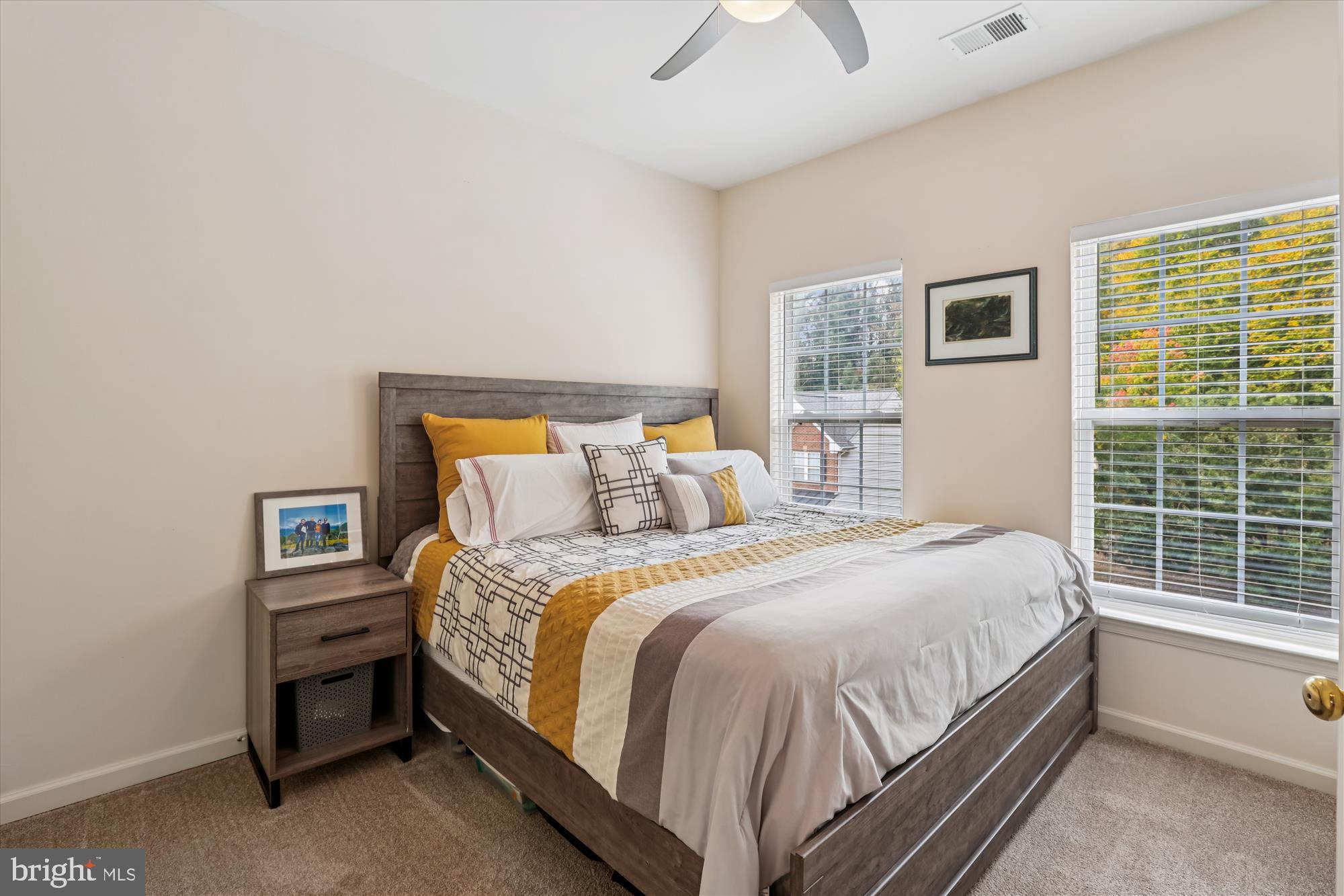 LORTON VALLEY NORTH - Residential Lease