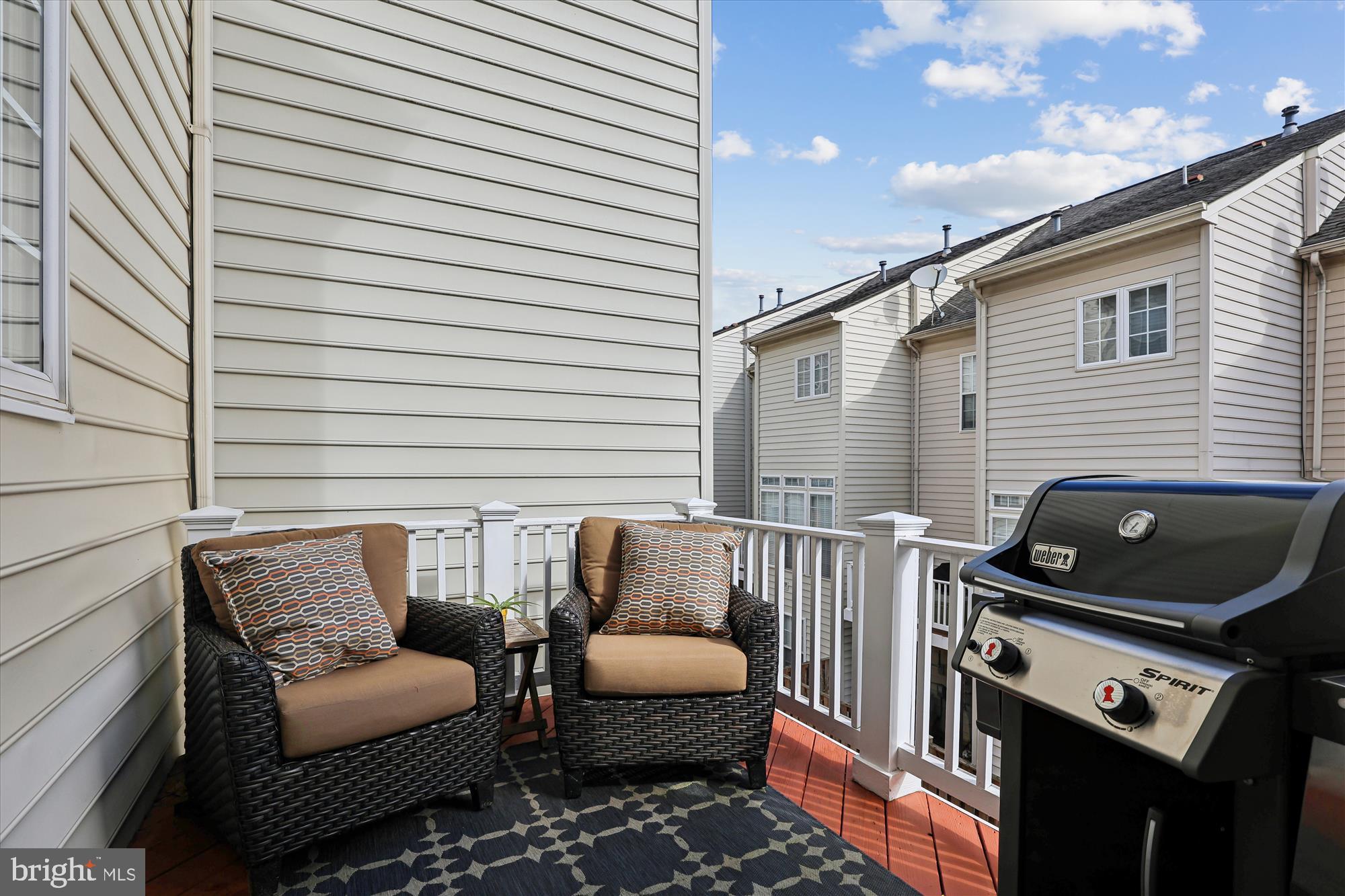 LORTON VALLEY NORTH - Residential Lease