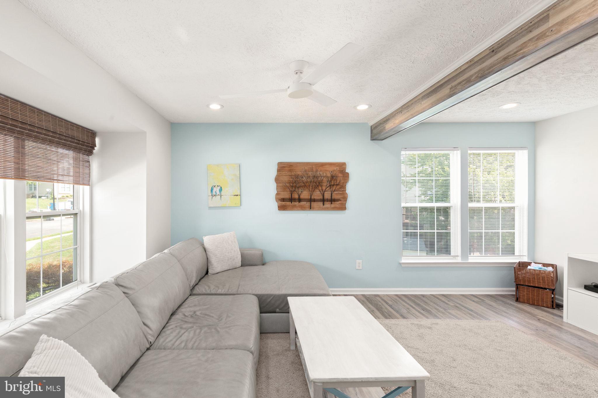 400 MACINTOSH CIRCLE