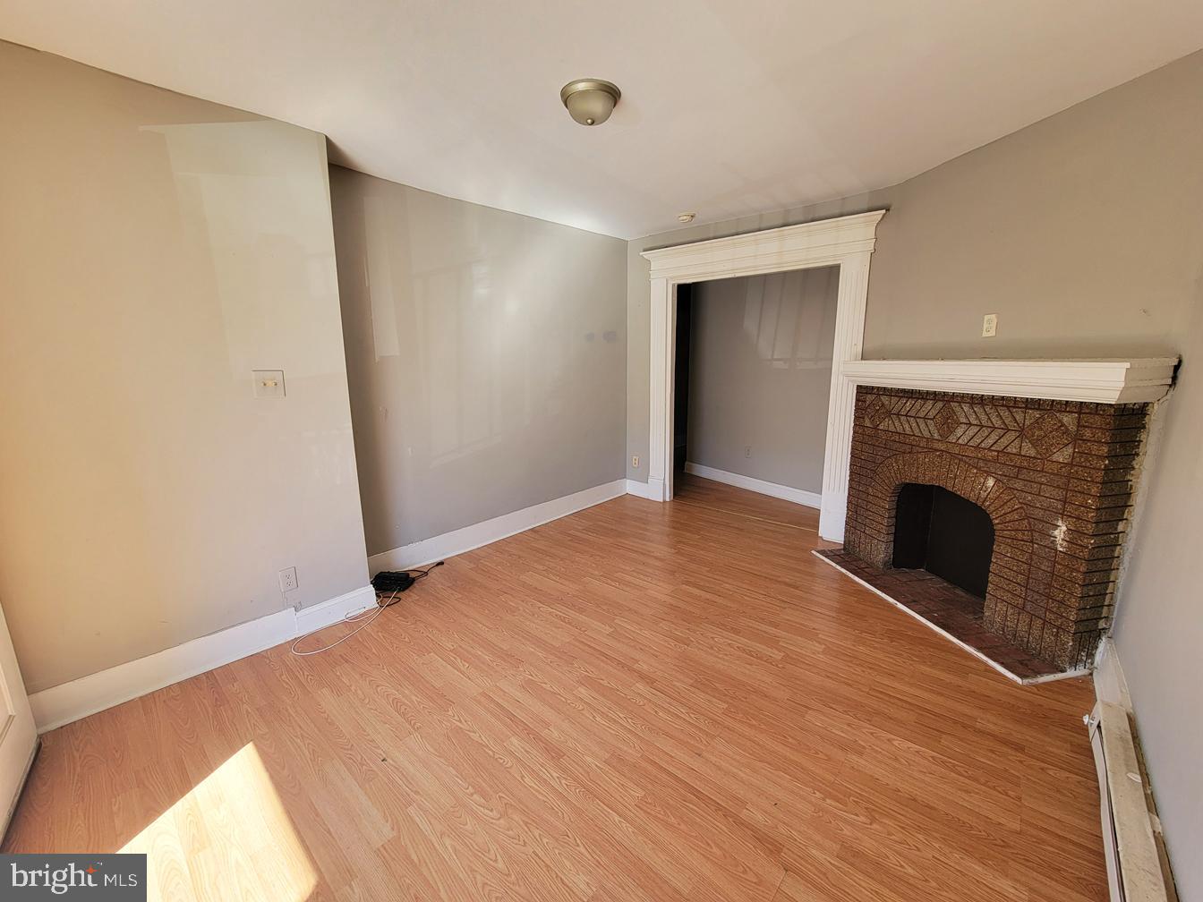 1833 W ROCKLAND STREET 1ST FL