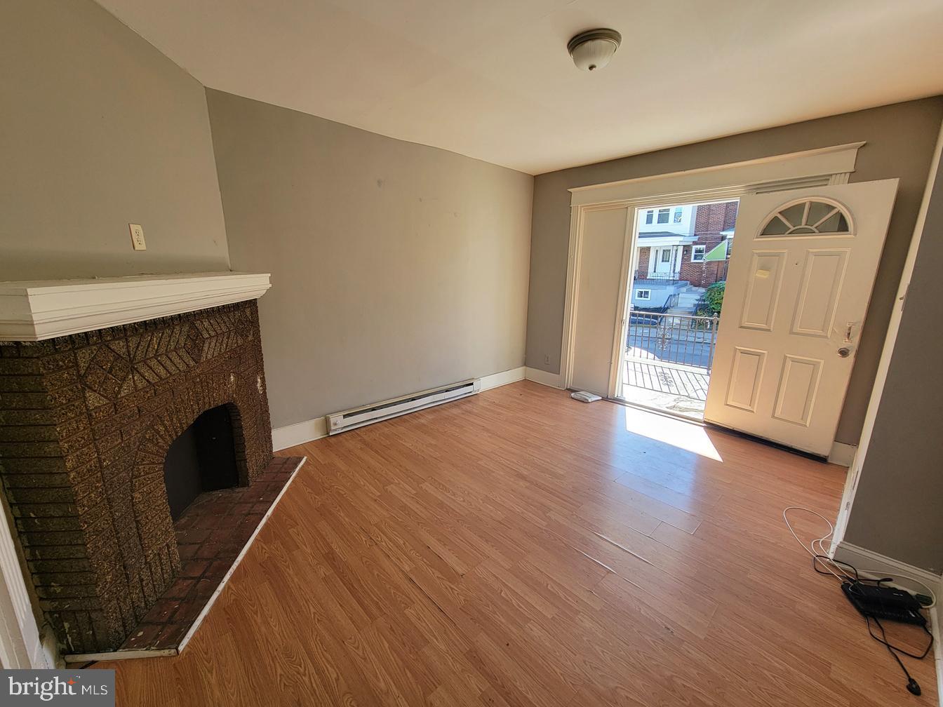 1833 W ROCKLAND STREET 1ST FL