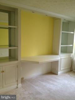 ADMIRAL REACH AT HARBOUR GATES - Residential Lease