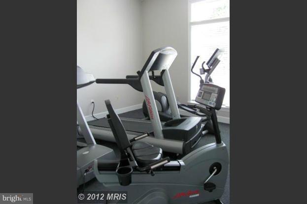 ADMIRAL REACH AT HARBOUR GATES - Residential Lease