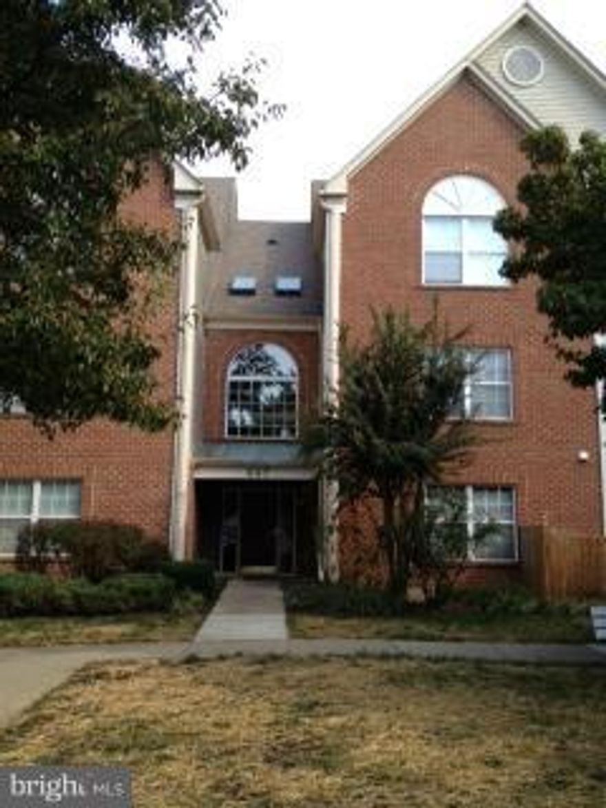 1st Floor Unit in Great Condition! Open floor plan with three sided gas fireplace. Spacious Master bedroom with custom walk-in closet. 2nd bedroom has built-in shelves. Secluded patio opening to green space. Community offers Club House w/fitness Center, Pool, Tennis/Basketball Courts!