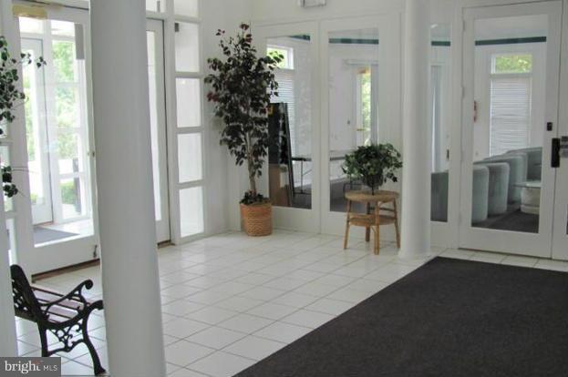 ADMIRAL REACH AT HARBOUR GATES - Residential Lease