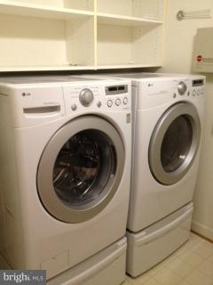 ADMIRAL REACH AT HARBOUR GATES - Residential Lease