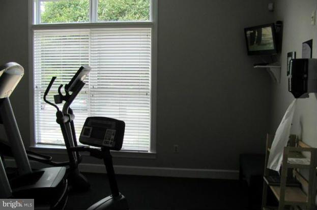 ADMIRAL REACH AT HARBOUR GATES - Residential Lease