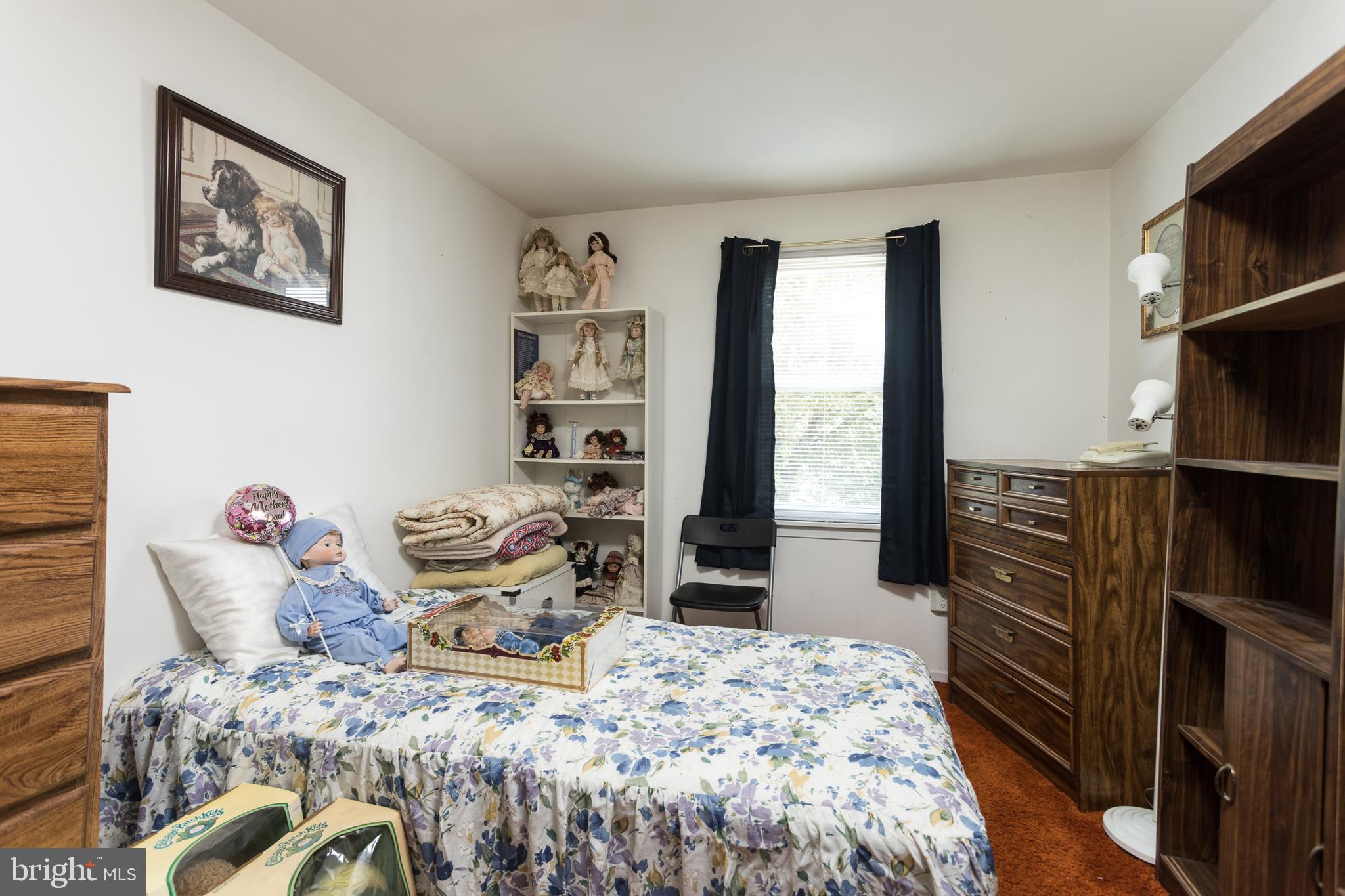 SEVEN COURTS - Residential