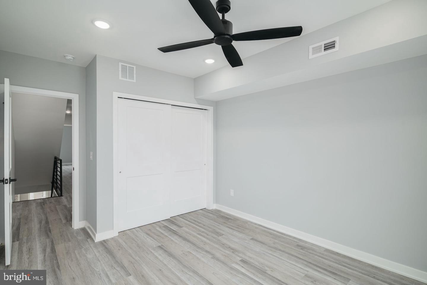POINT BREEZE - Residential Lease