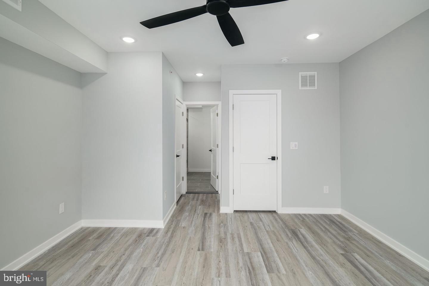 POINT BREEZE - Residential Lease