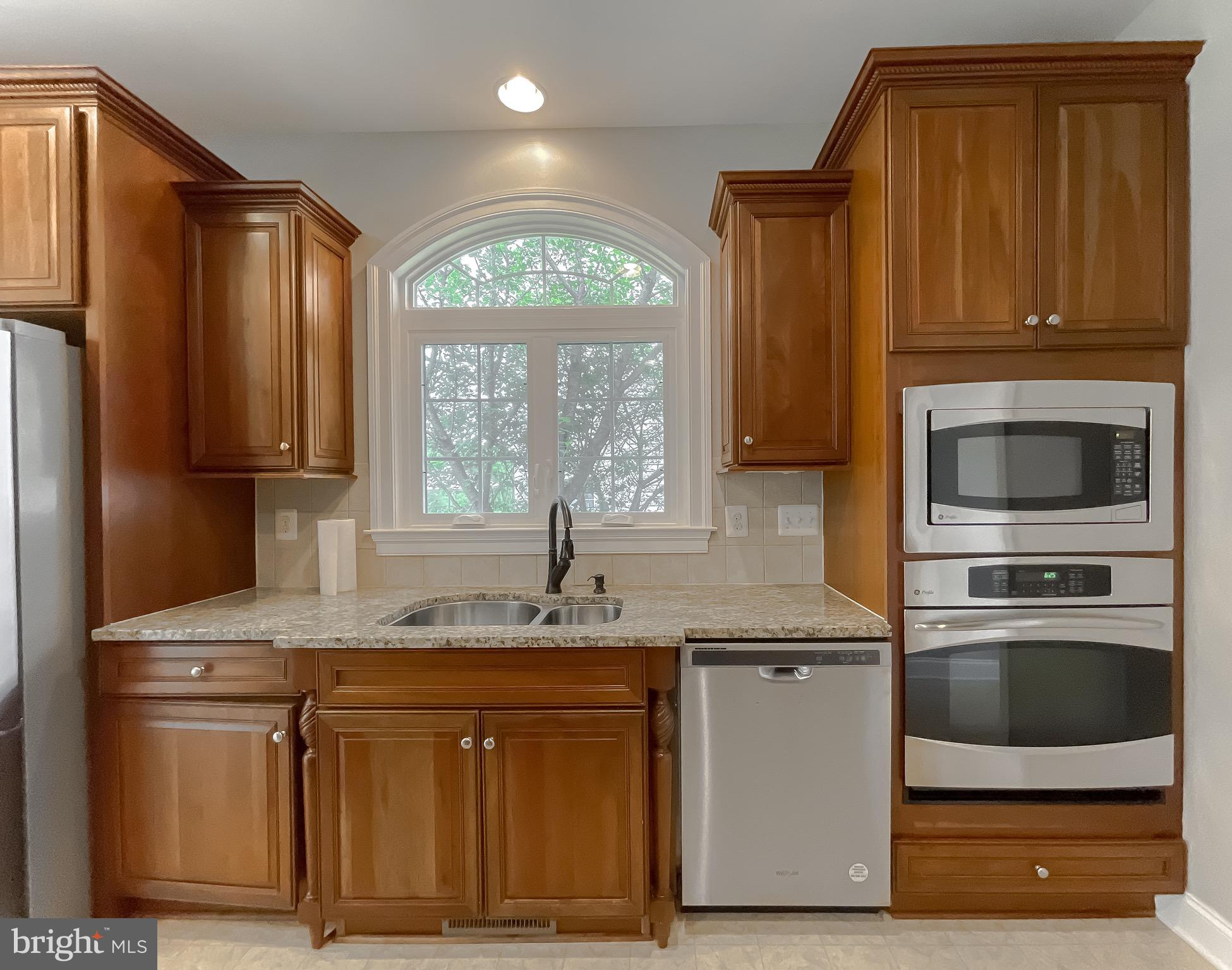 LEONARDS GRANT - Residential