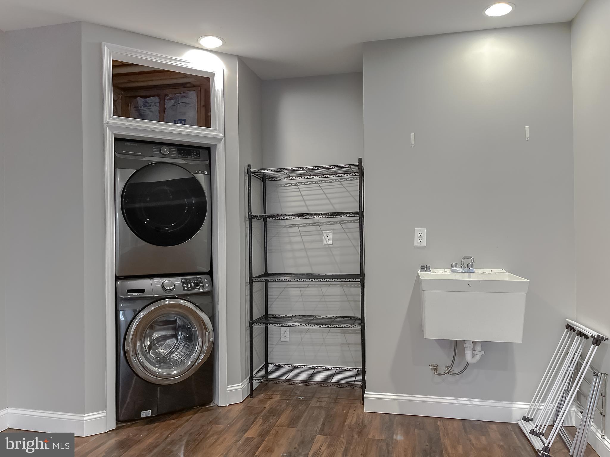 LEONARDS GRANT - Residential