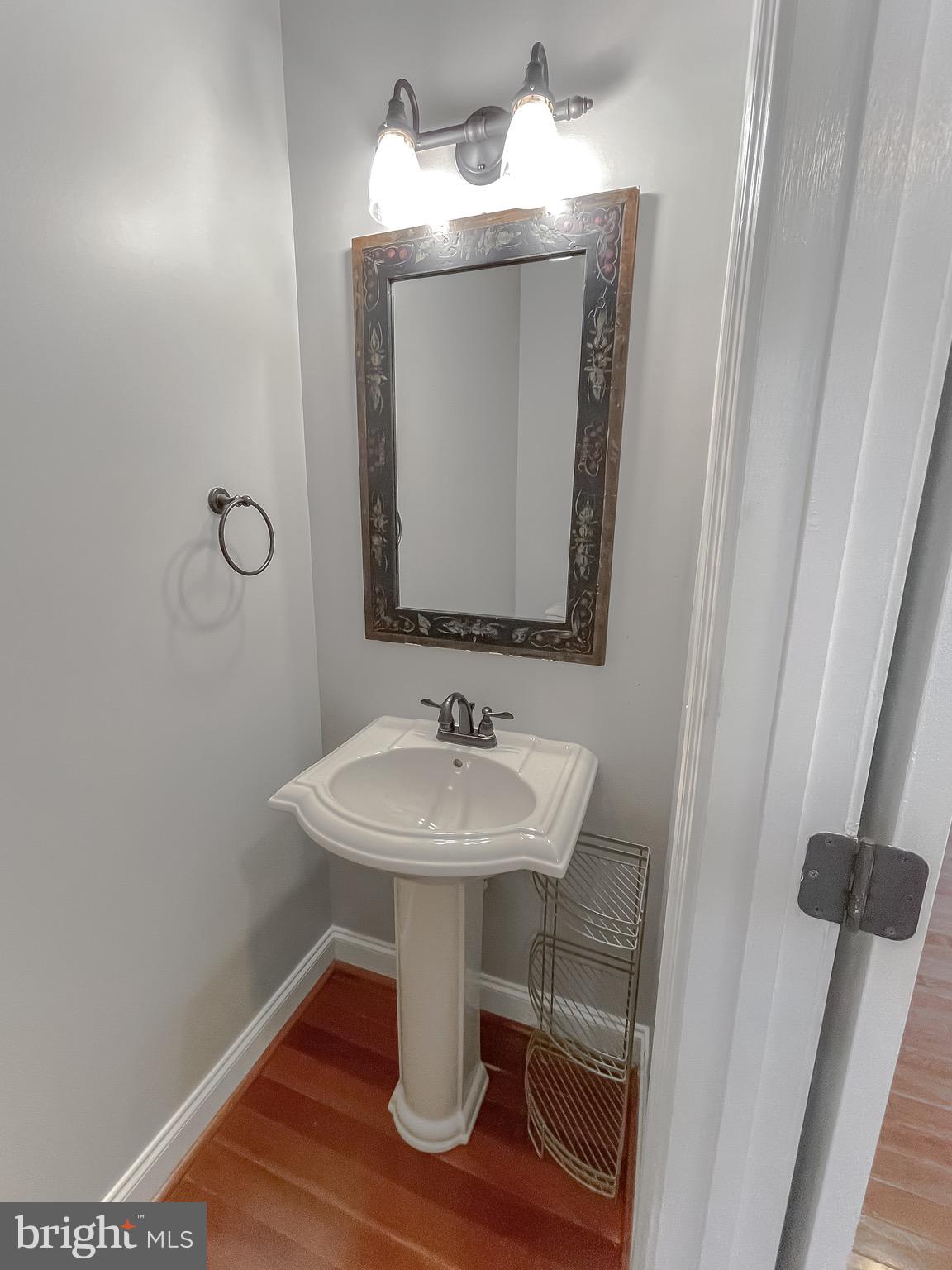 LEONARDS GRANT - Residential