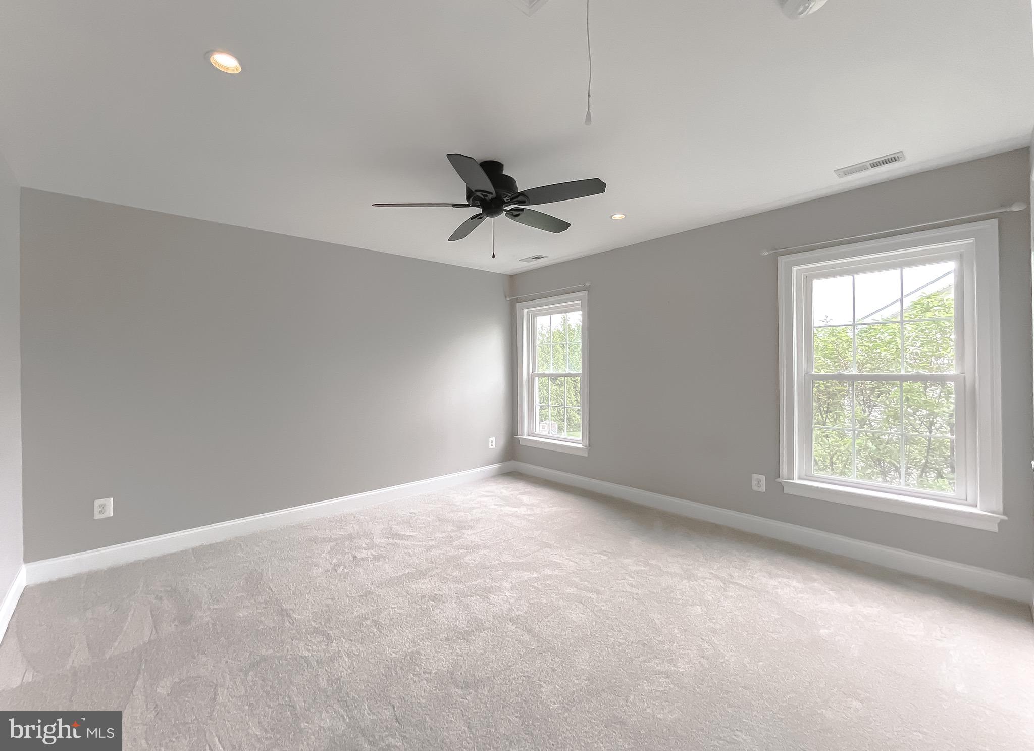 LEONARDS GRANT - Residential