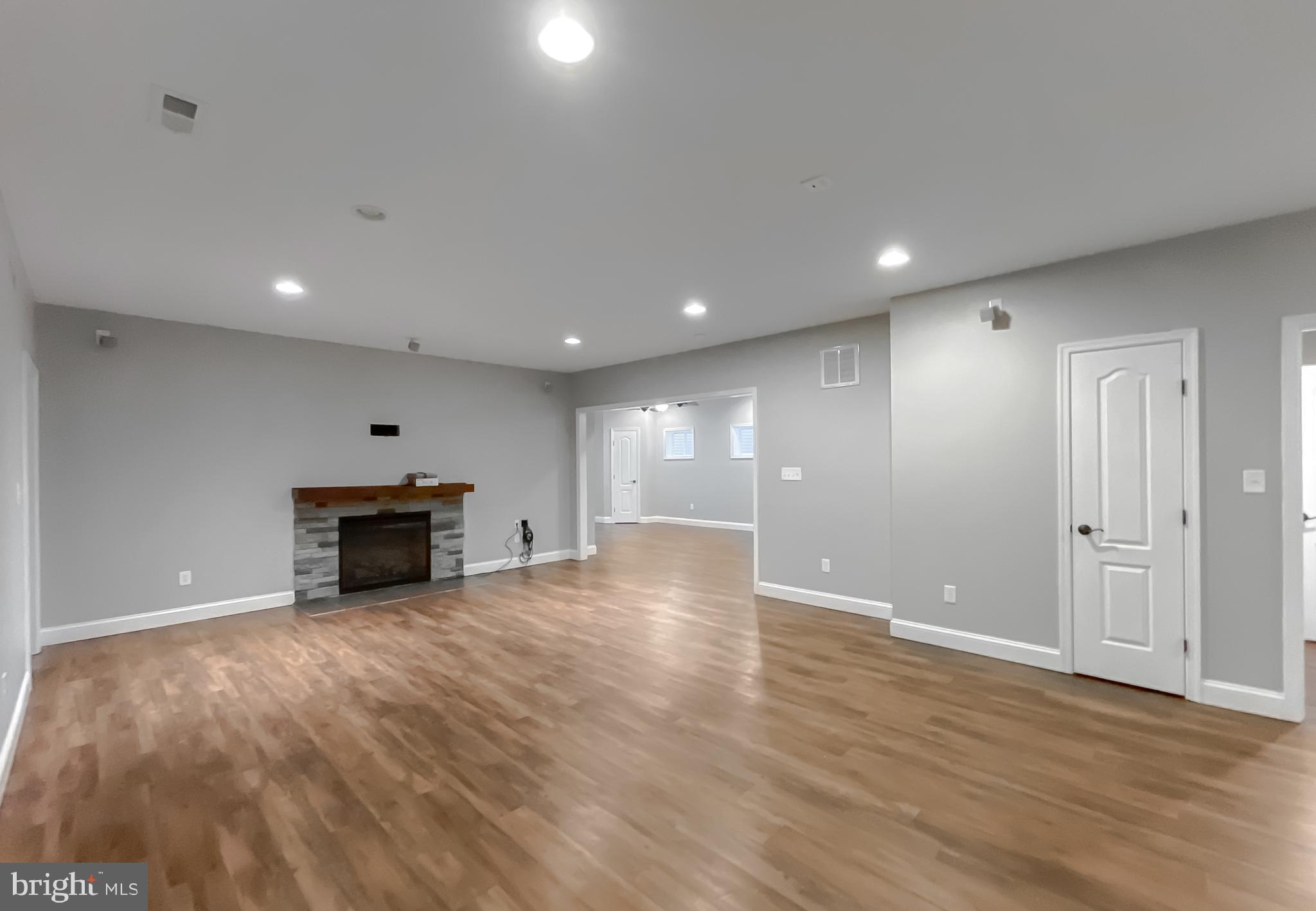 LEONARDS GRANT - Residential