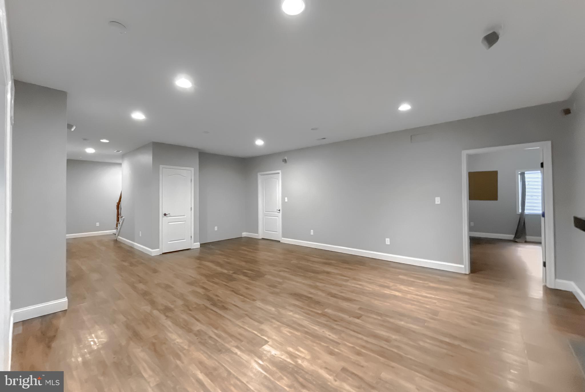 LEONARDS GRANT - Residential