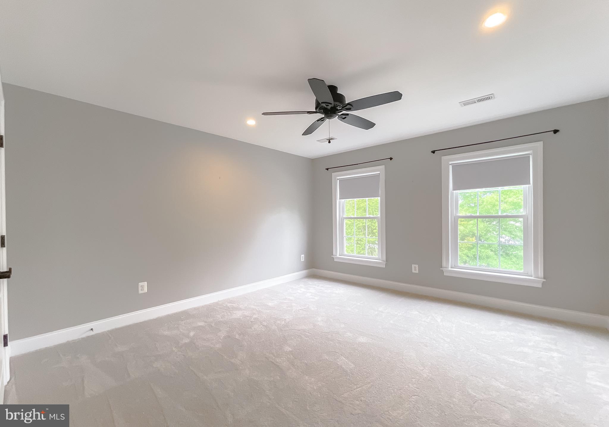 LEONARDS GRANT - Residential