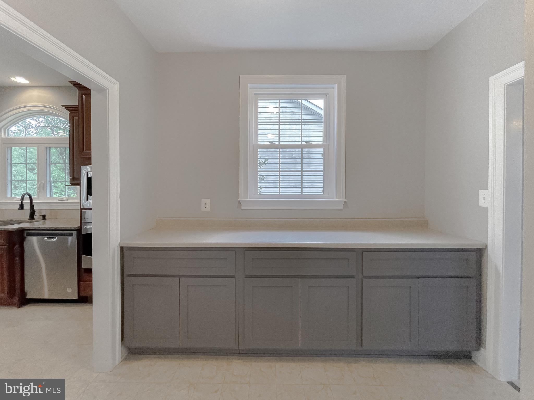 LEONARDS GRANT - Residential