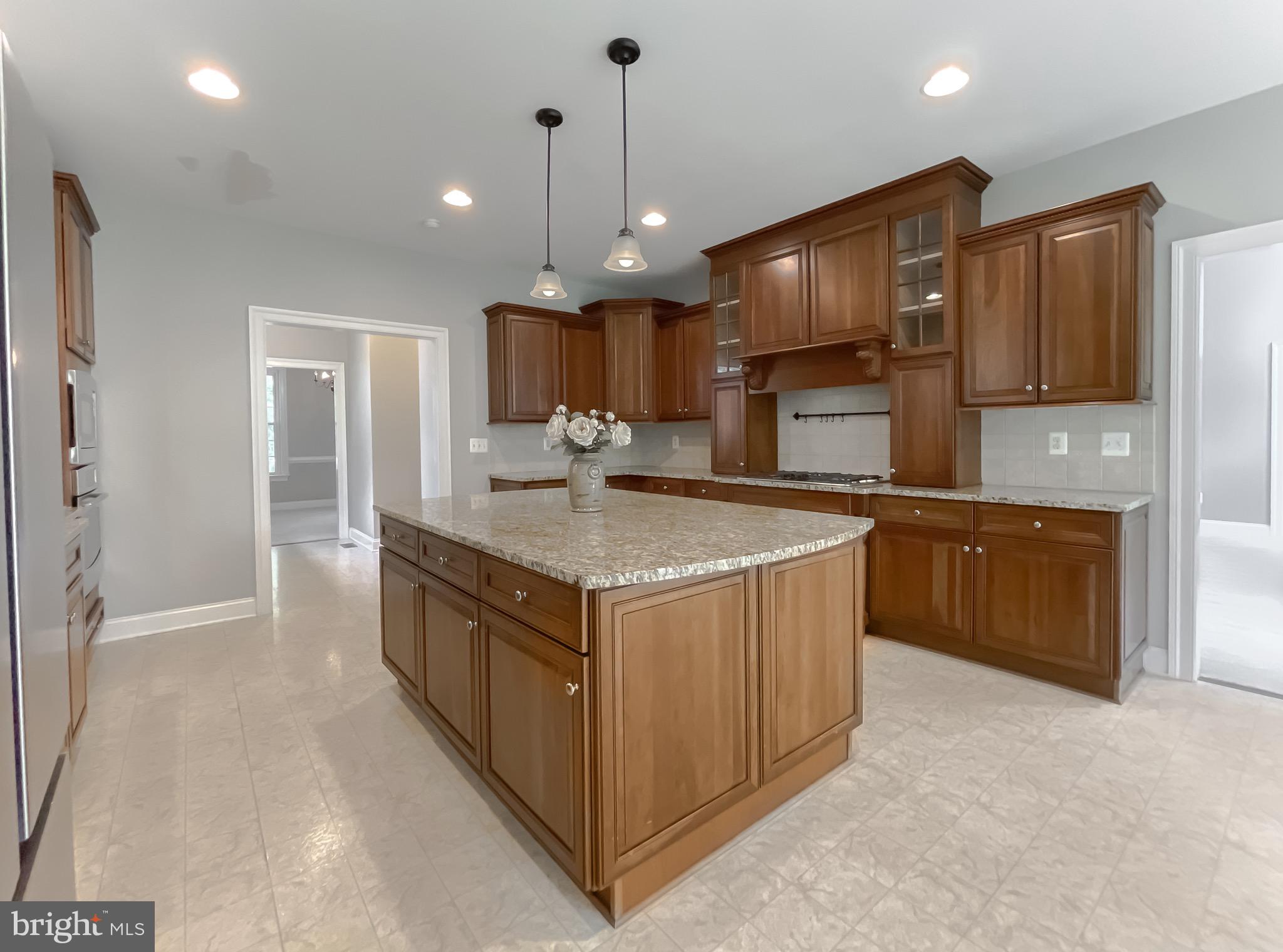 LEONARDS GRANT - Residential