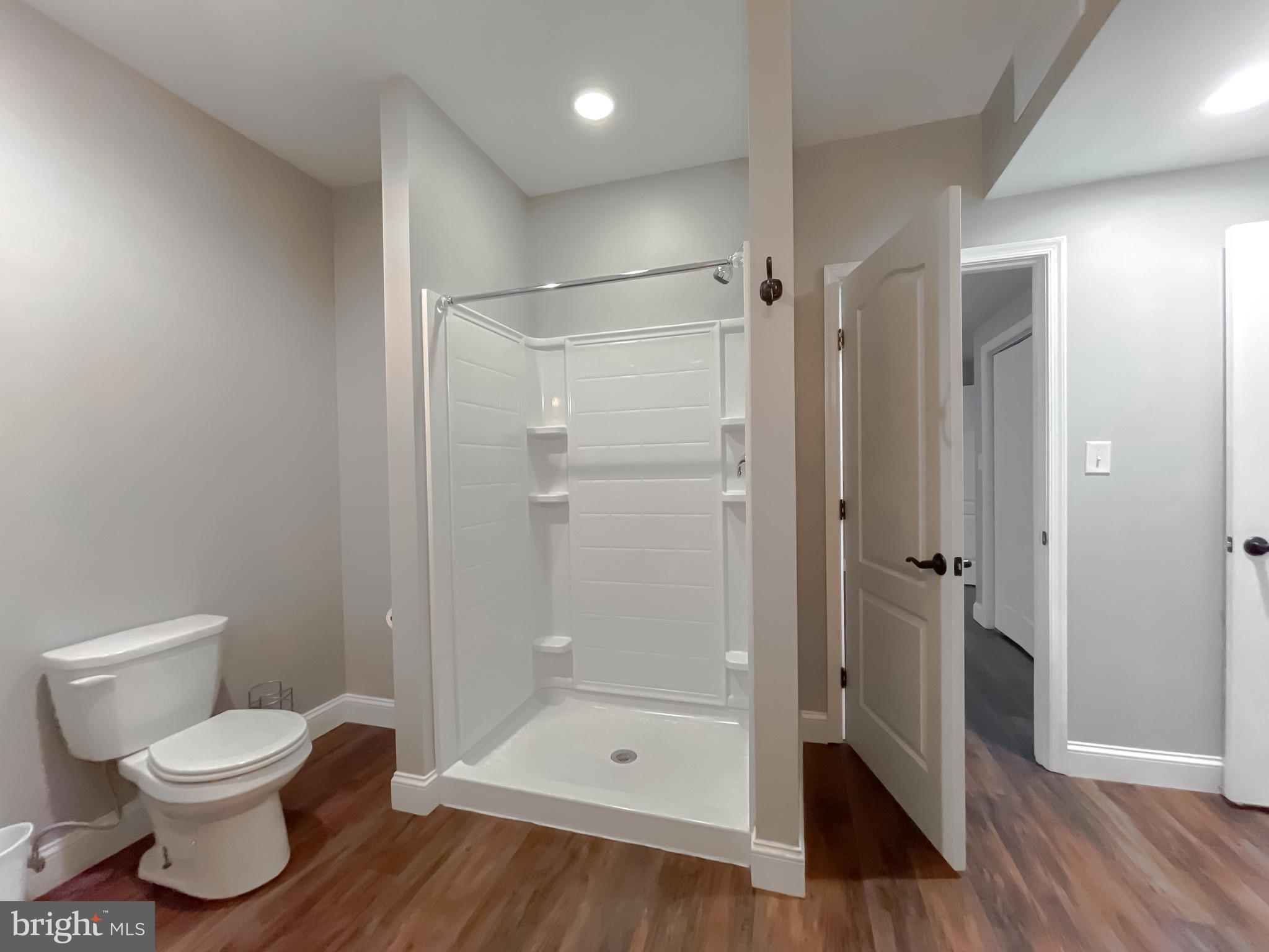 LEONARDS GRANT - Residential