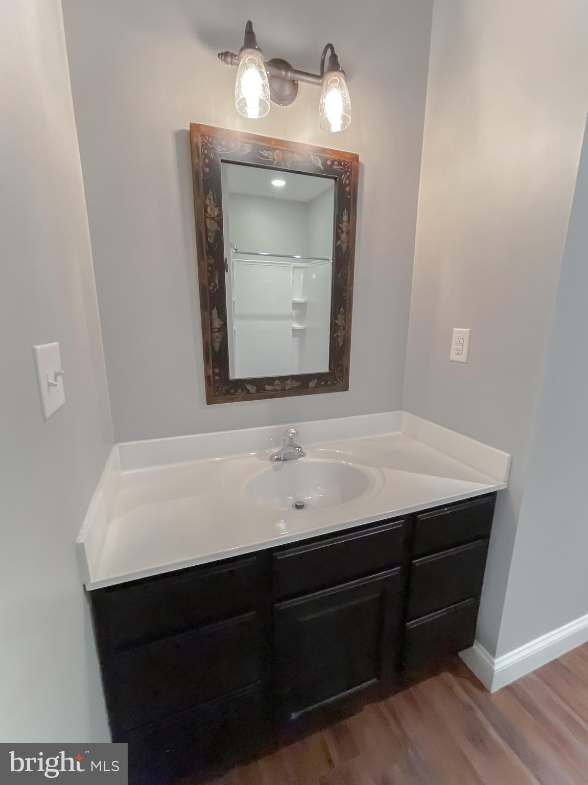 LEONARDS GRANT - Residential