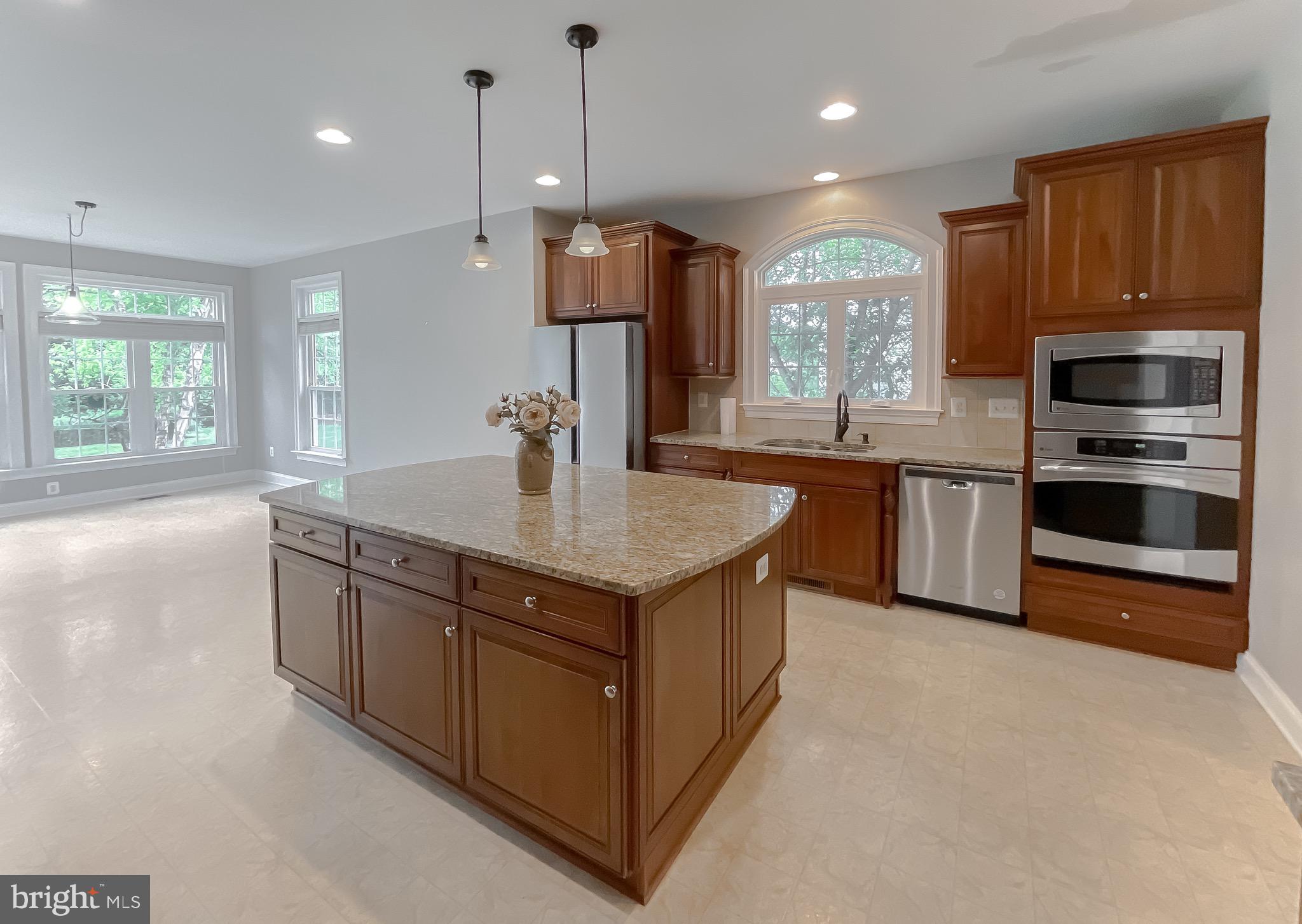 LEONARDS GRANT - Residential