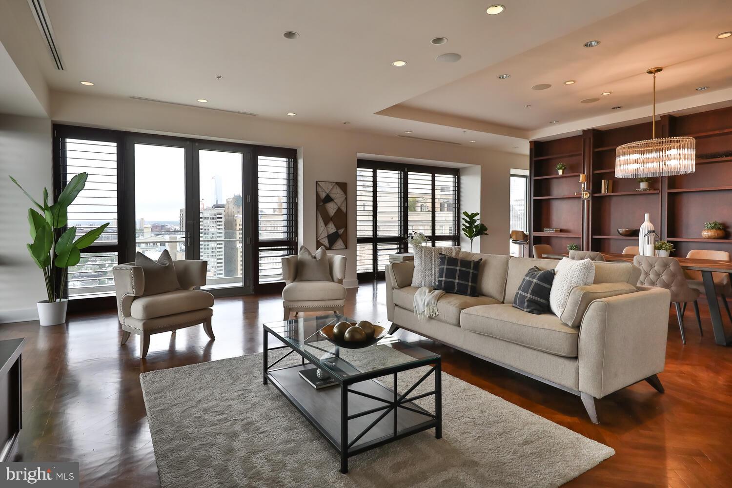 RITTENHOUSE SQUARE - Residential