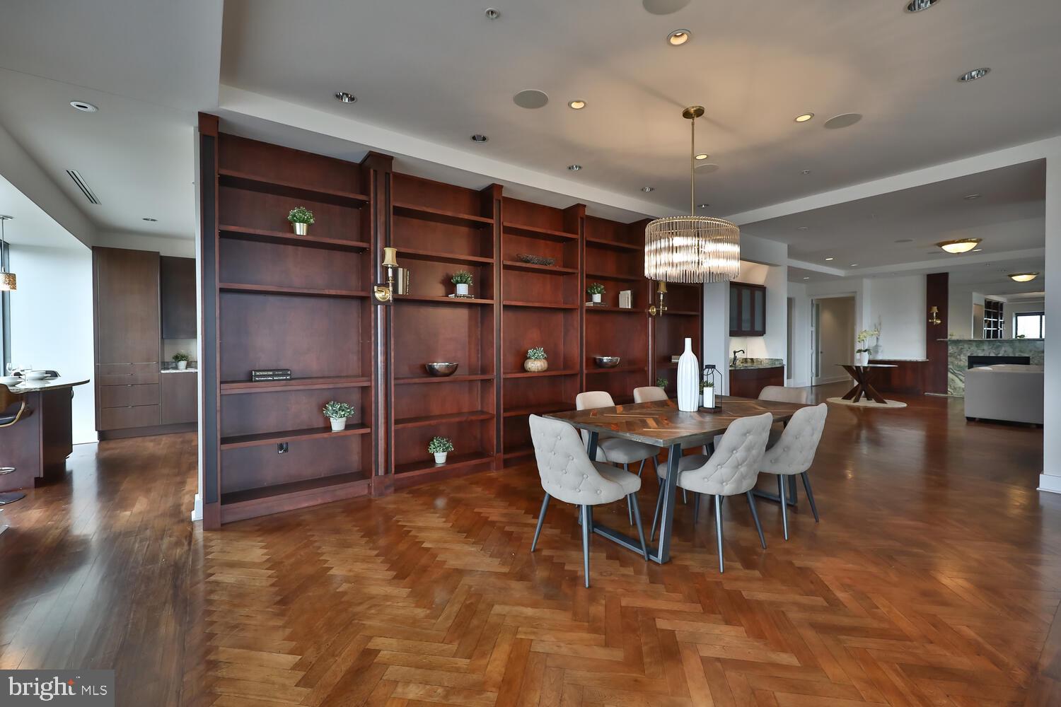 RITTENHOUSE SQUARE - Residential