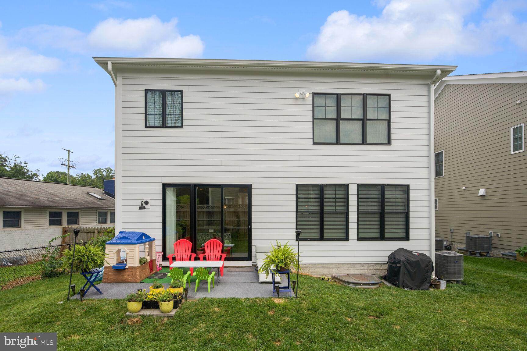 NORTH BETHESDA GROVE - Residential