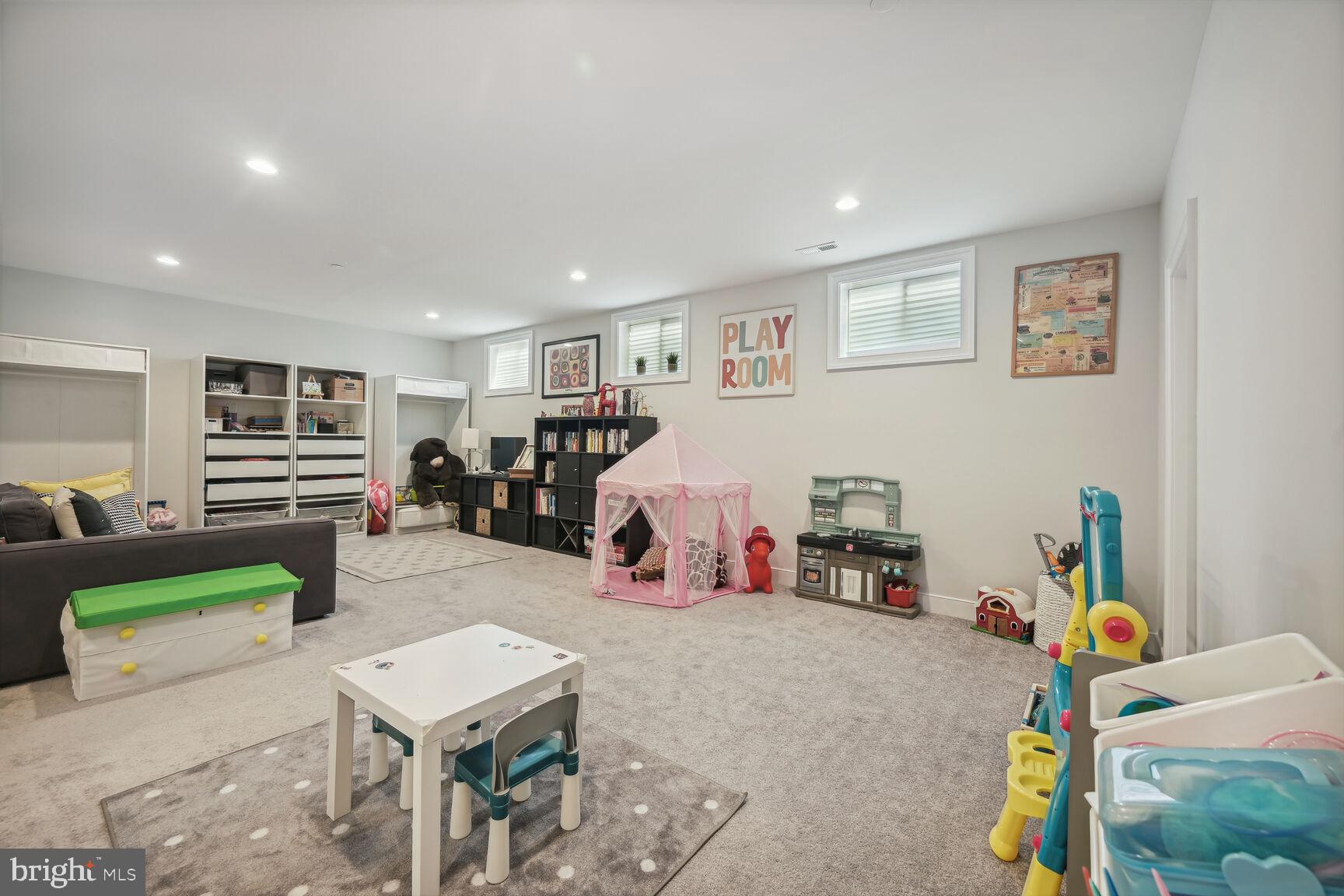 NORTH BETHESDA GROVE - Residential