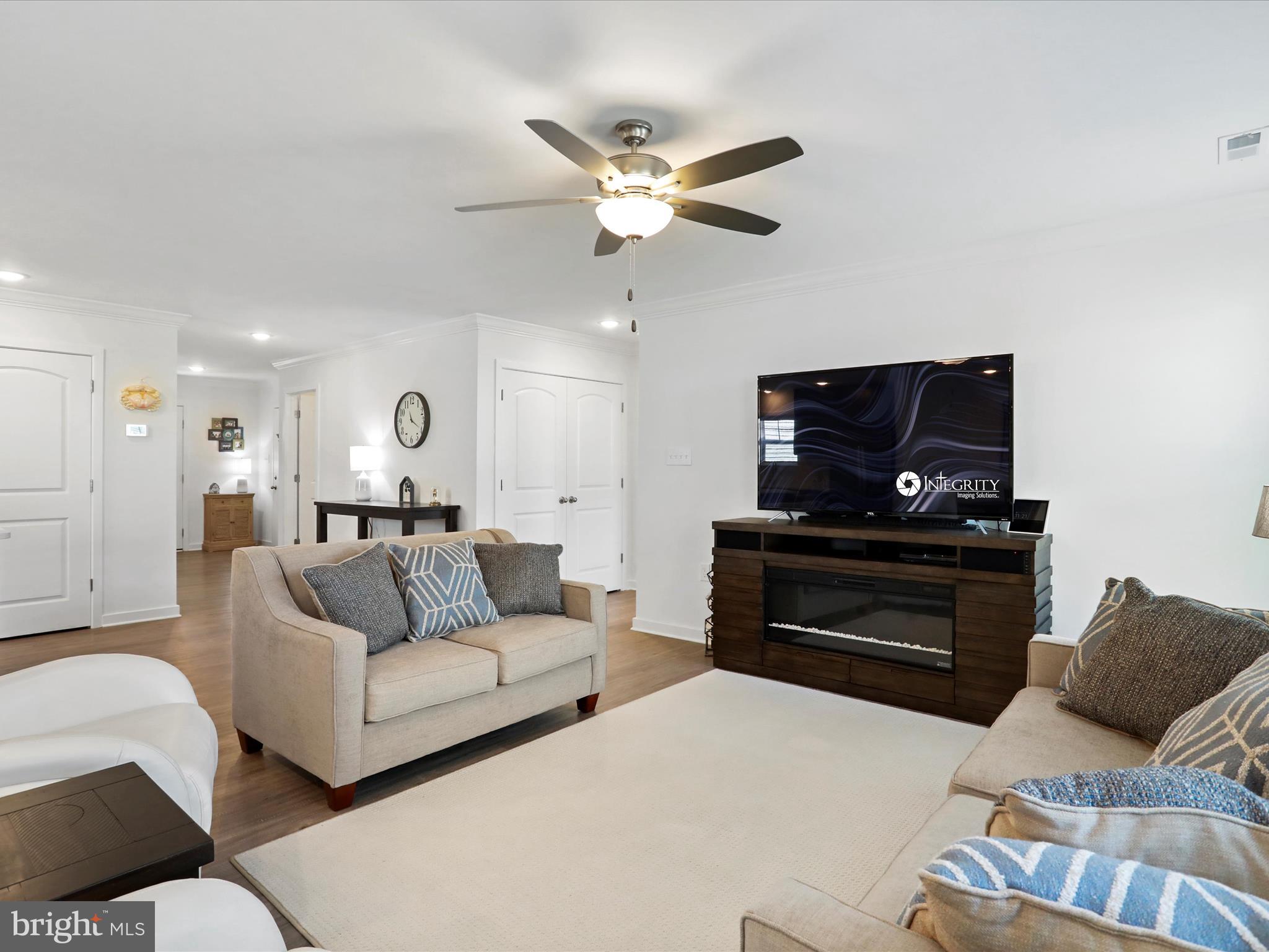 CARDINAL POINTE - Residential