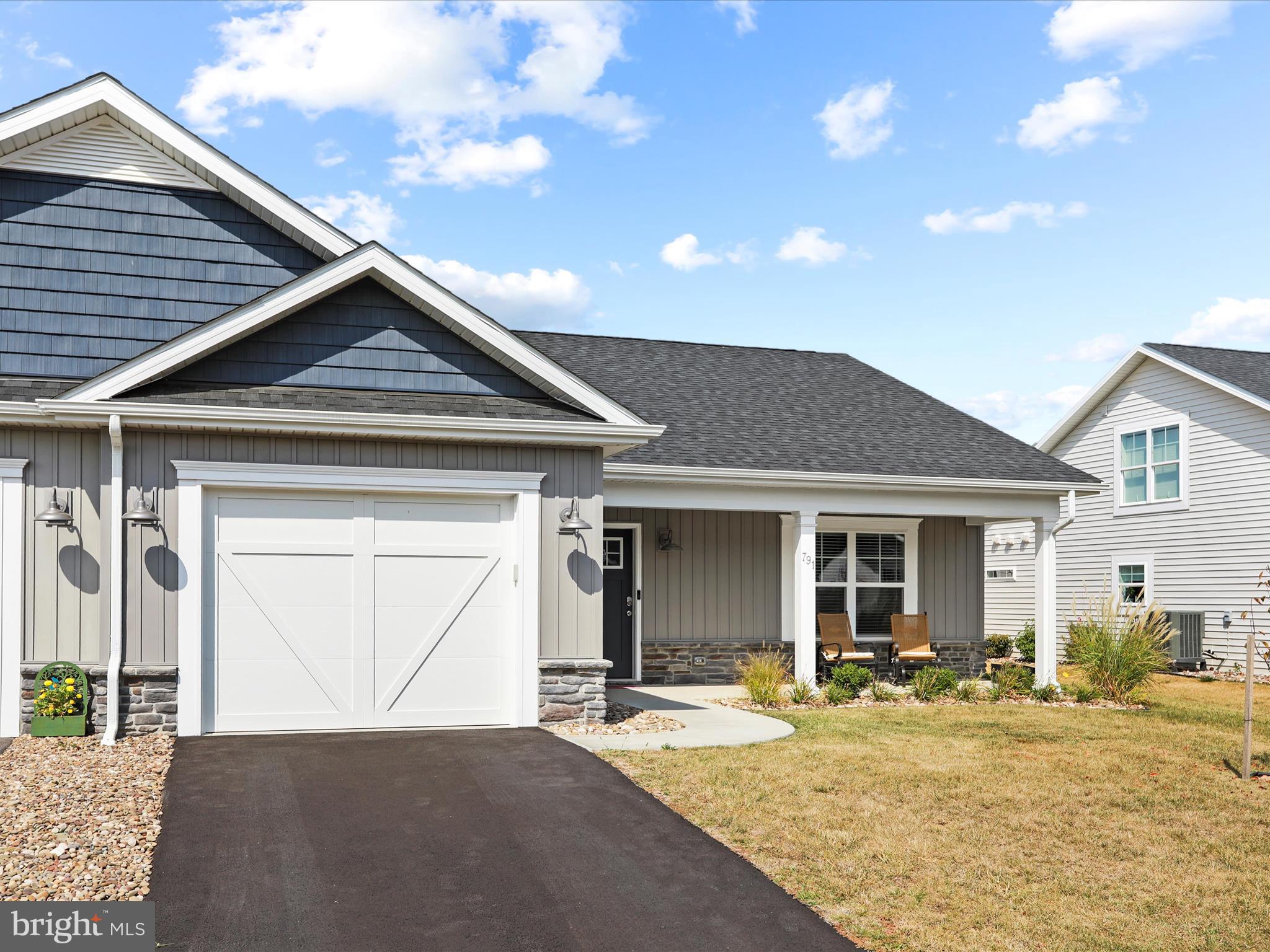 CARDINAL POINTE - Residential